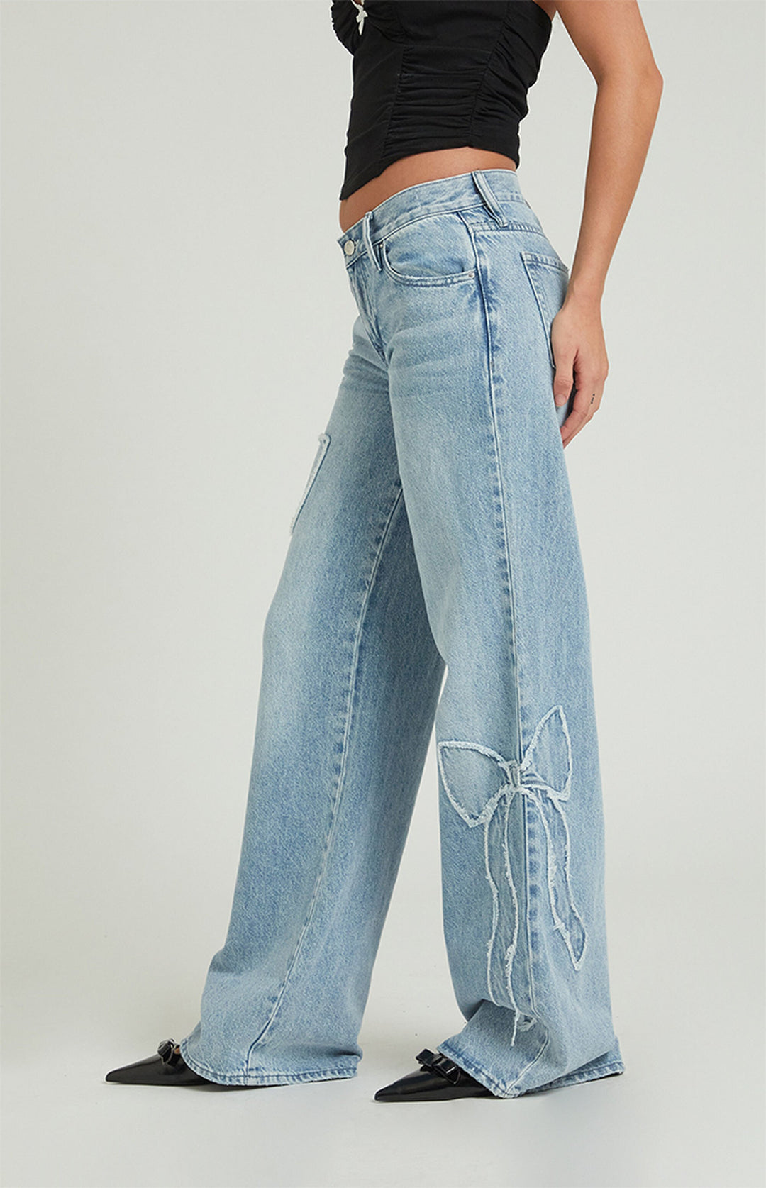 Women's Bow Low Rise Baggy Jeans - Fashionable Loose-Fit Denim Pants