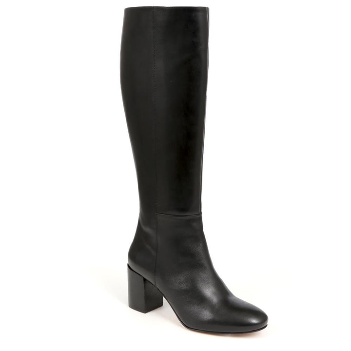 Long M Leather Boots – Sleek, Comfortable Footwear for Everyday Wear