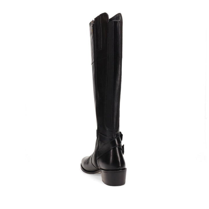 Stylish Standard Fit Leather Knee-High Boots – Comfortable, Classic Footwear for All Occasions