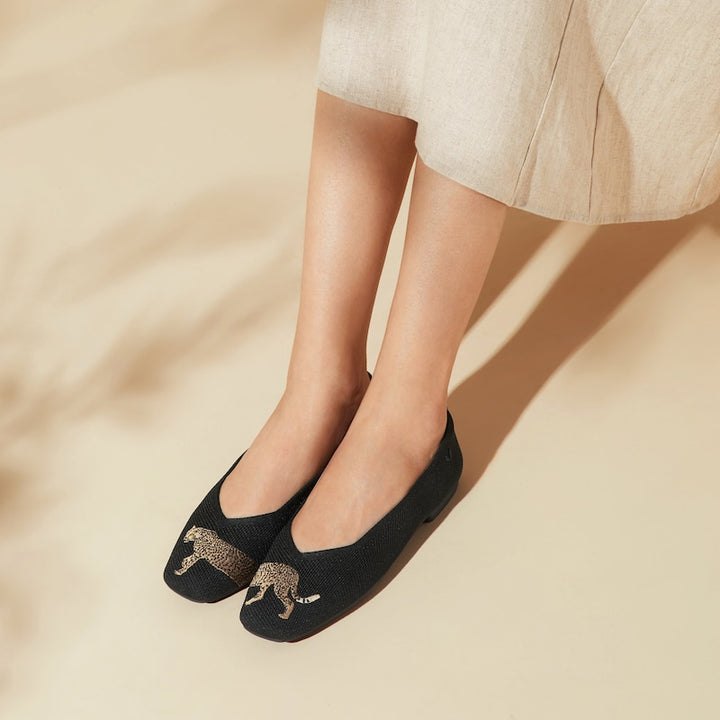 Square-Toe V-Cut Flats in Black Cheetah – Bold Style with Everyday Comfort