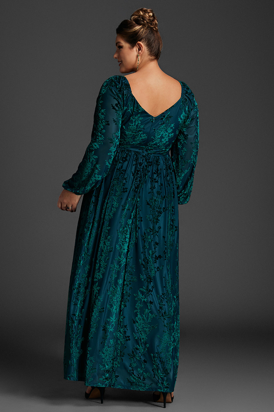 Curveins Plus Size Velvet Lantern Sleeve Plain Maxi Dress