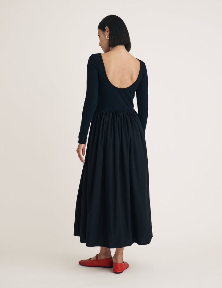 Black Long Sleeve A-Line Penni Midi Dress - Elegant and Flattering Dress for Every Occasion