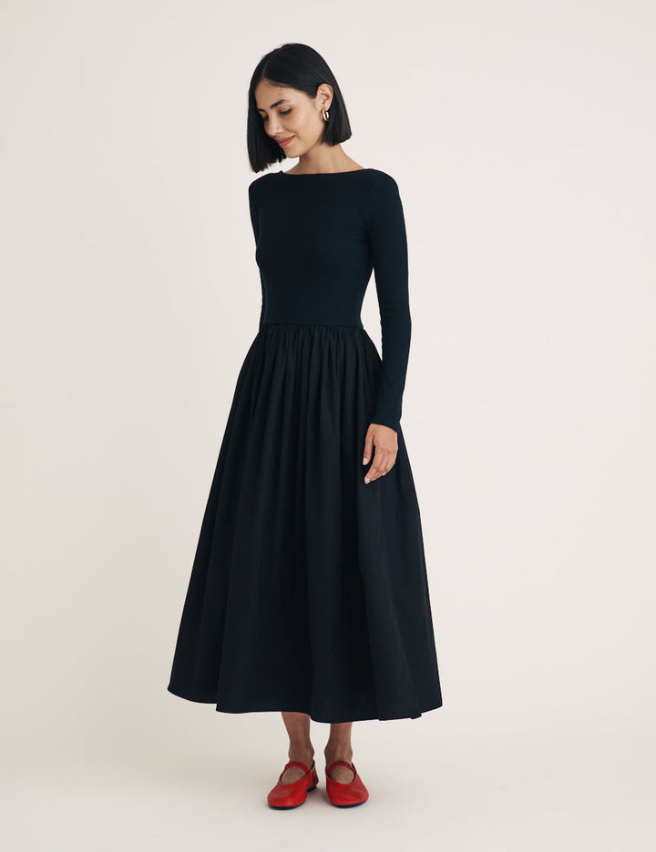 Black Long Sleeve A-Line Penni Midi Dress - Elegant and Flattering Dress for Every Occasion