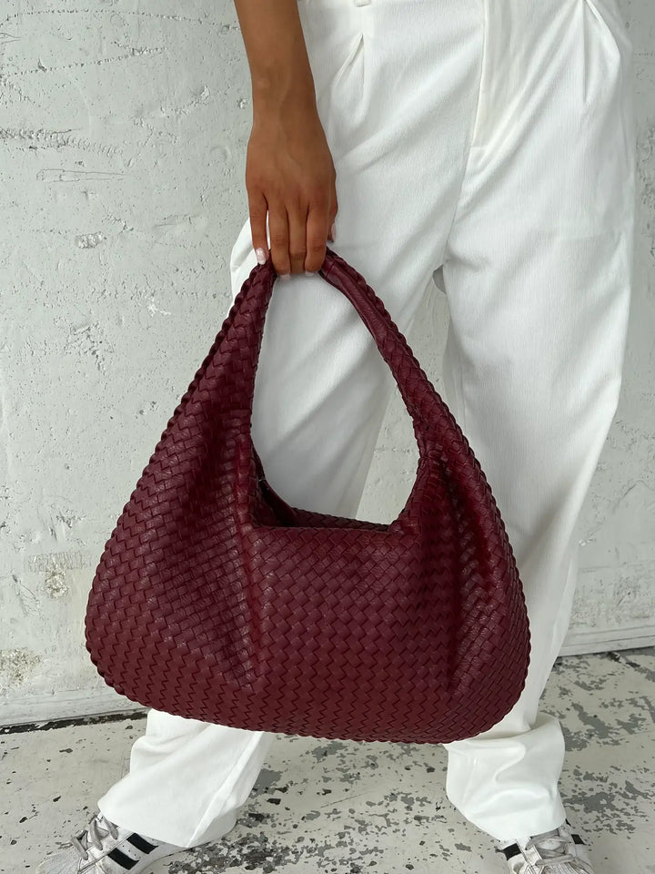 Woven Bag XL – Stylish Oversized Tote, Durable & Spacious for Everyday Use