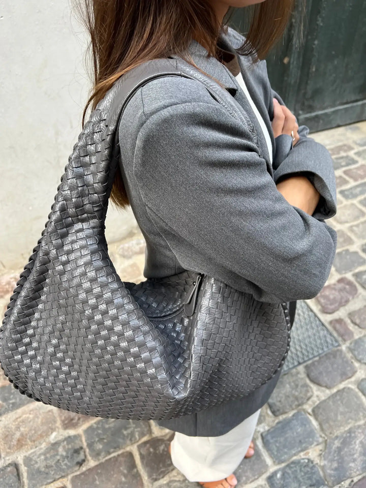 Woven Bag XL – Stylish Oversized Tote, Durable & Spacious for Everyday Use