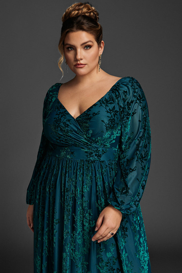 Curveins Plus Size Velvet Lantern Sleeve Plain Maxi Dress