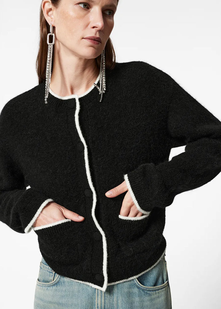 Women's Boxy Crew-Neck Cardigan – Stylish, Oversized Knit for Everyday Comfort