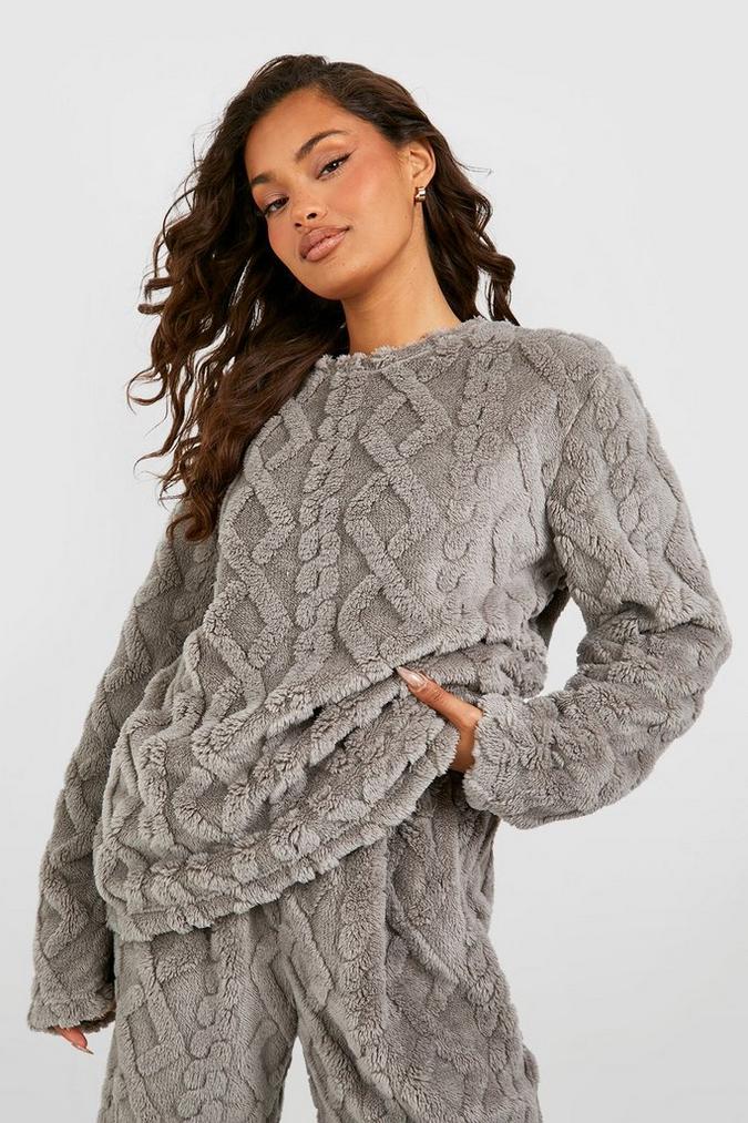 Cozy Cable Knit Fleece Lounge Sweatshirt – Soft and Warm Loungewear Top for Women