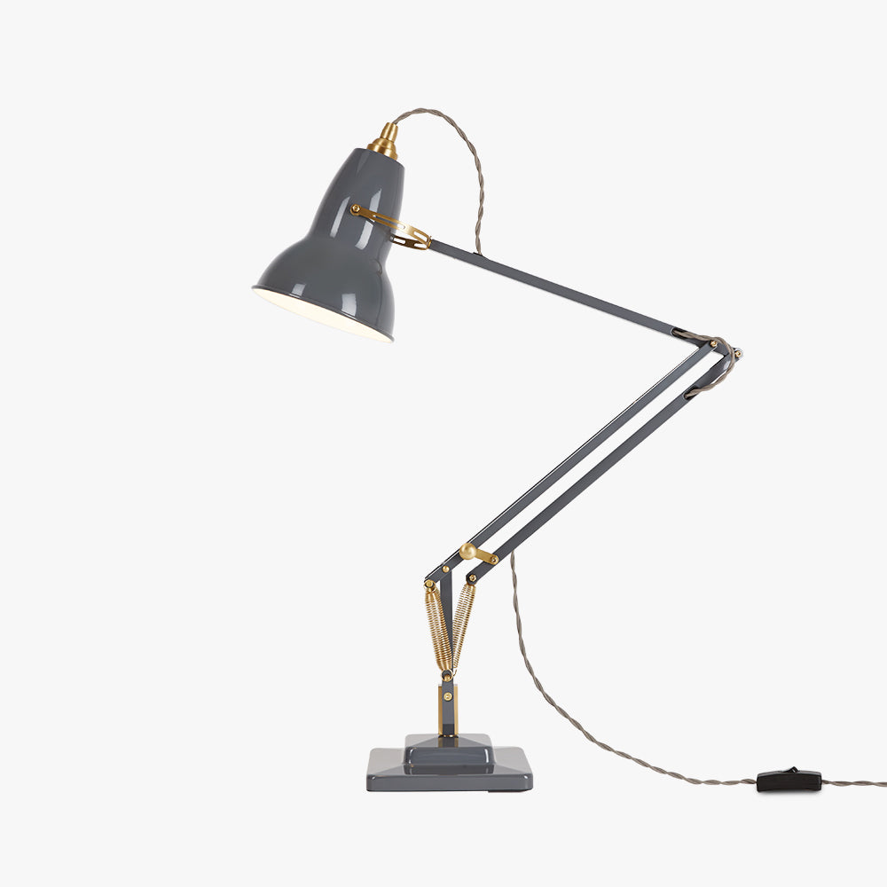 Brass Desk Lamp - Stylish, Adjustable Lighting for Modern Spaces