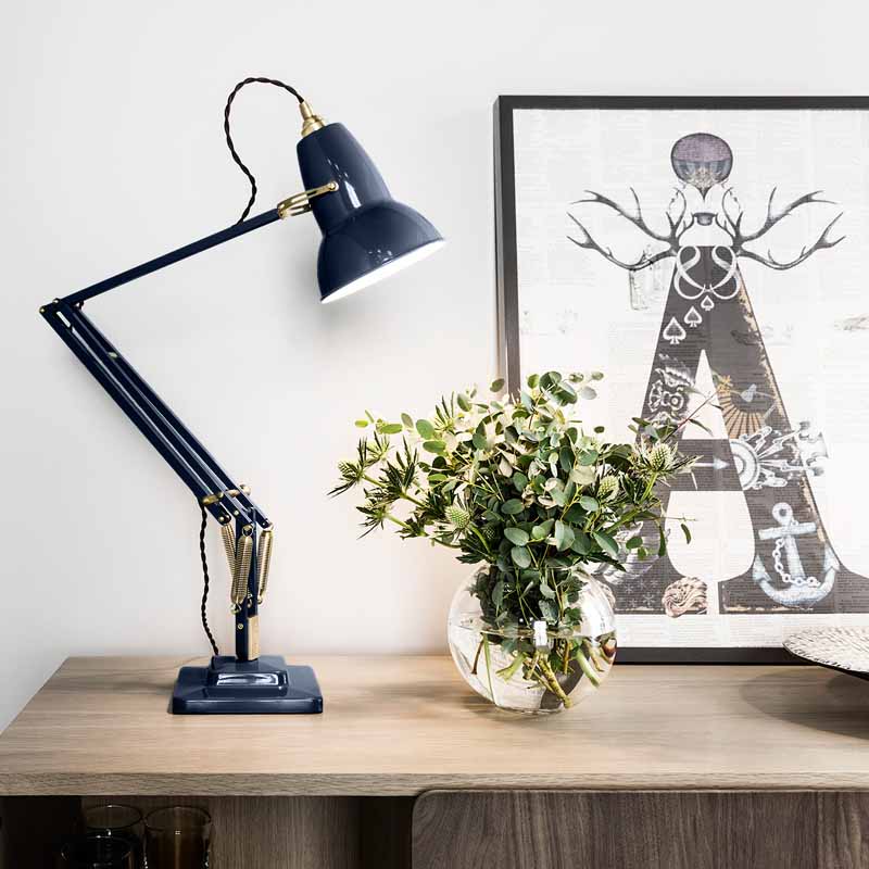 Brass Desk Lamp - Stylish, Adjustable Lighting for Modern Spaces